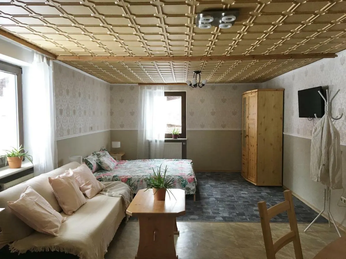 カントリーハウス Ferienhaus Am Kagerstein ノイキルヒェン・バイム・ハイリゲン・ブルート